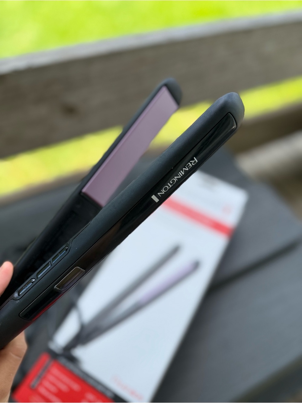 Remington Flat Iron Packaging
